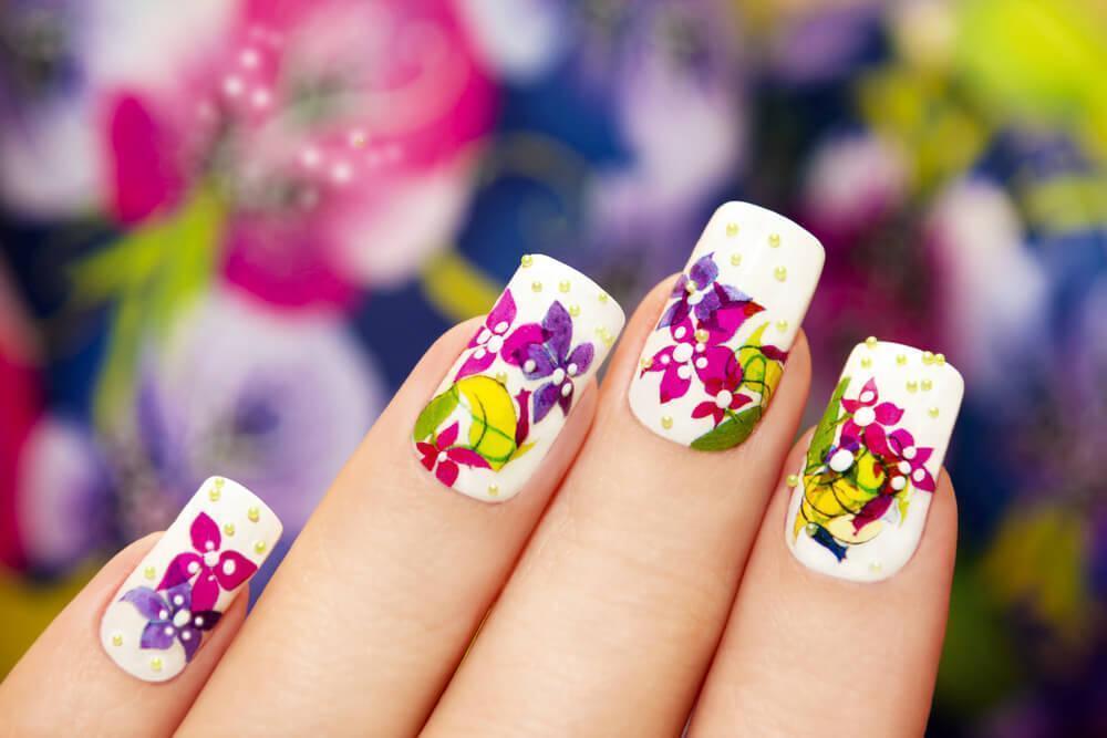 Bouquet nail manicure