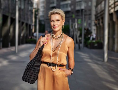 What to Wear When You’re Over 40 (But Still Want to Turn Heads)